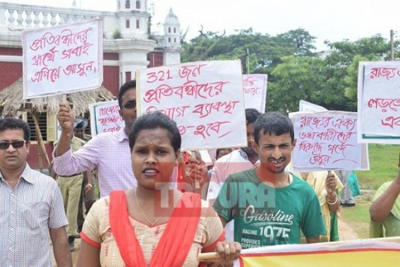 Physically challenged people demand recruitment Physically challenged people demand recruitment